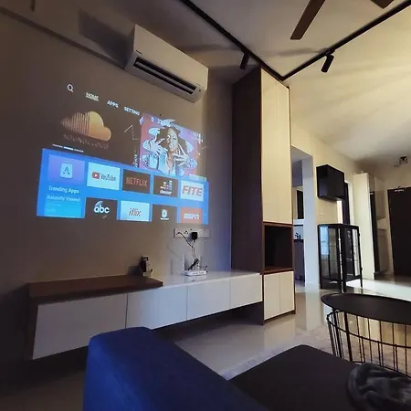 Luxury Private Cinema Experience - Free Parking Apartment Johor Bahru Exterior photo