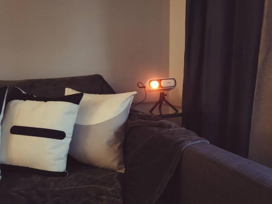 Luxury Private Cinema Experience - Free Parking